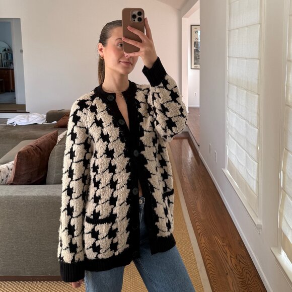 Large Scale Houndstooth Cardigan Sweater - Picture 3 of 6